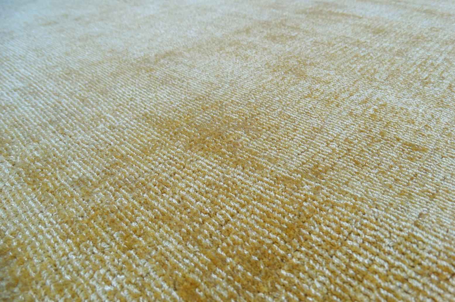 Luxury Yellow - Image 4